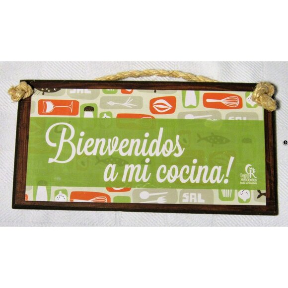 Wood Hanging Kitchen Sign “Bienvenidos a mi cocina! (Welcome To My kitchen!) - Picture 5 of 6